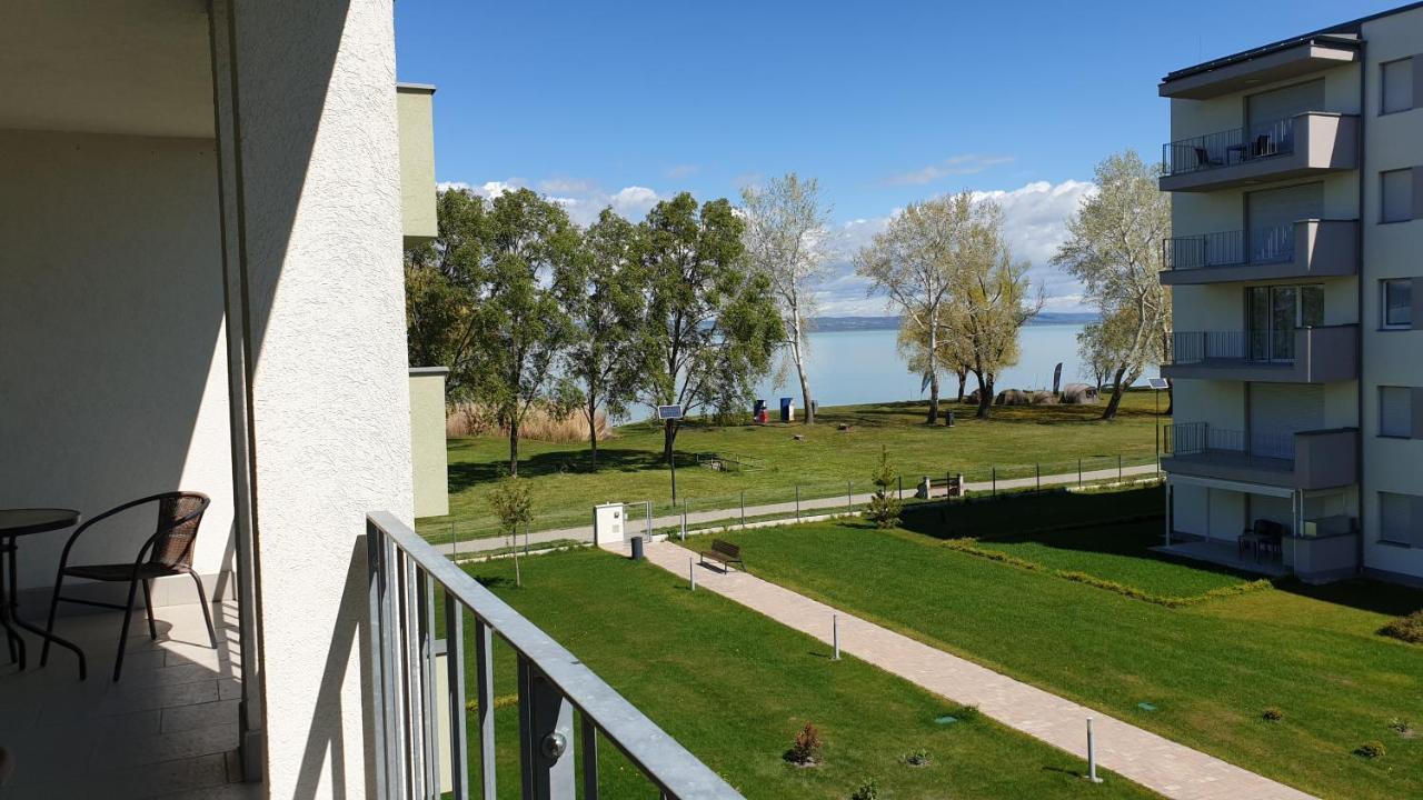 Lelle Resort B20 Balatonlelle Extérieur photo
