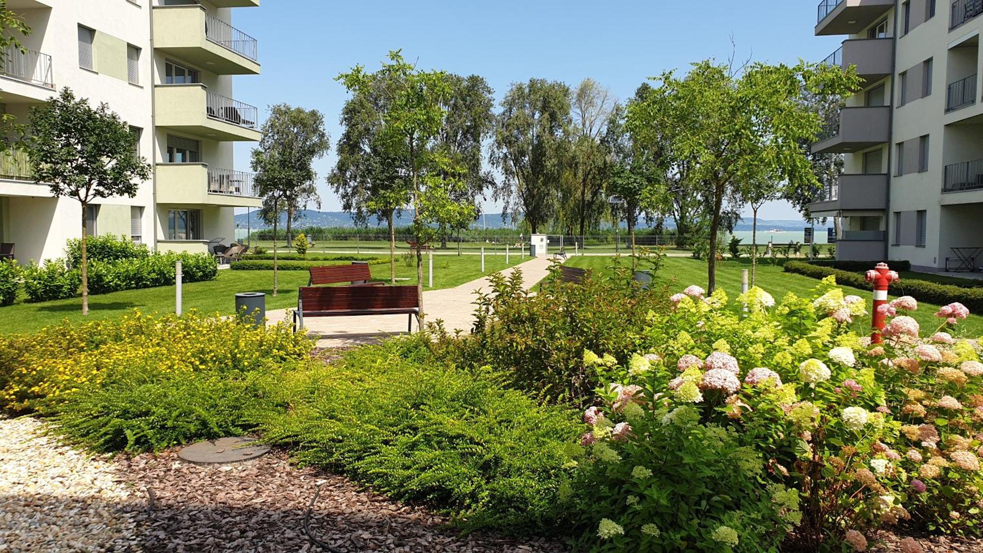 Lelle Resort B20 Balatonlelle Extérieur photo