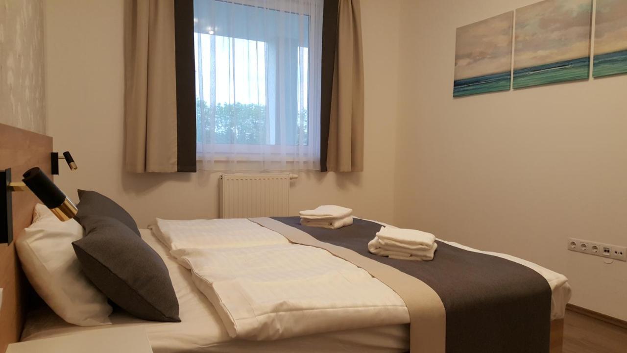 Lelle Resort B20 Balatonlelle Extérieur photo