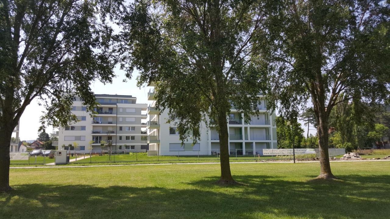 Lelle Resort B20 Balatonlelle Extérieur photo