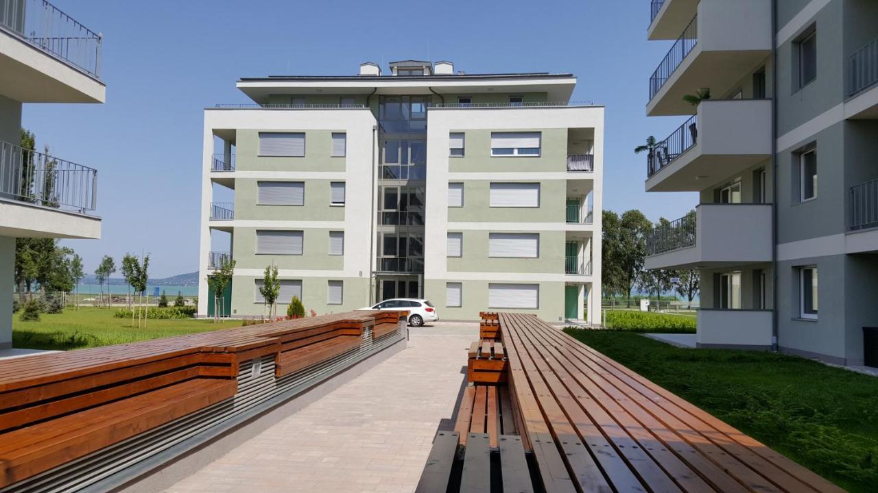 Lelle Resort B20 Balatonlelle Extérieur photo